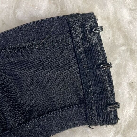 Avenue Body Bra Back 3 Hook Closure Umderwire Size 46B, Black - Picture 9 of 11